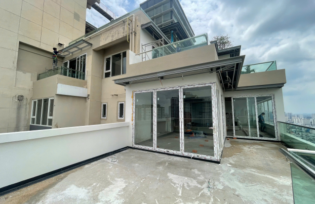 Thi công nhôm kính, lan can kính mái canopy chung cư sài gòn pearl nguyễn hữa cảnh, Bình Thạnh