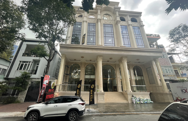 Thi công cầu thang kính, Thủ Dầu Một - Bình Dương