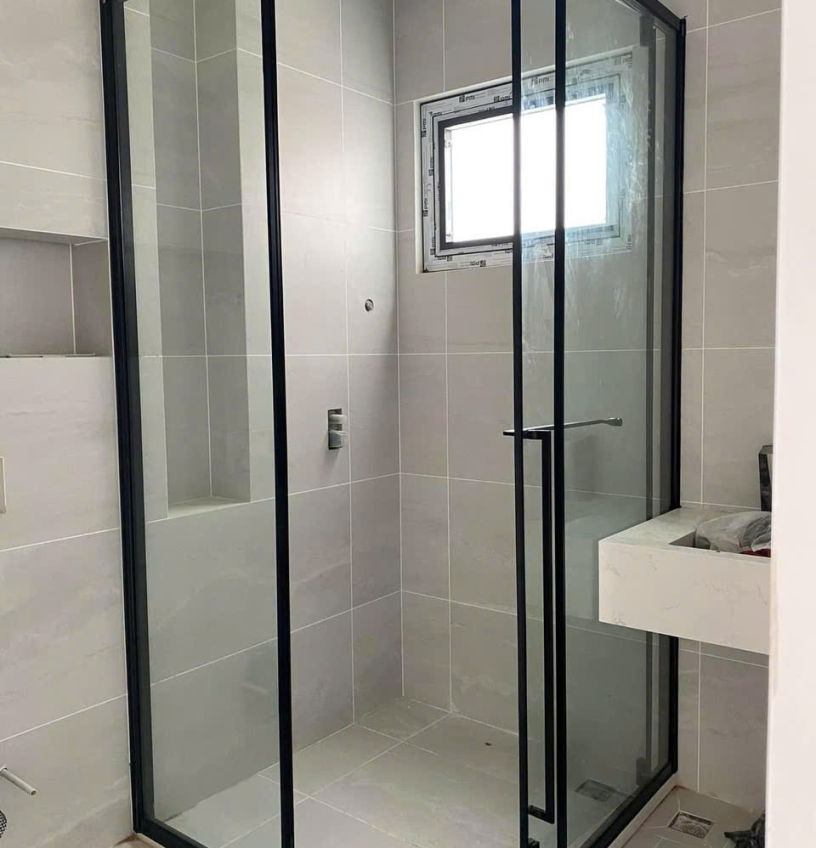 Carbin tắm đứng mẫu 02
