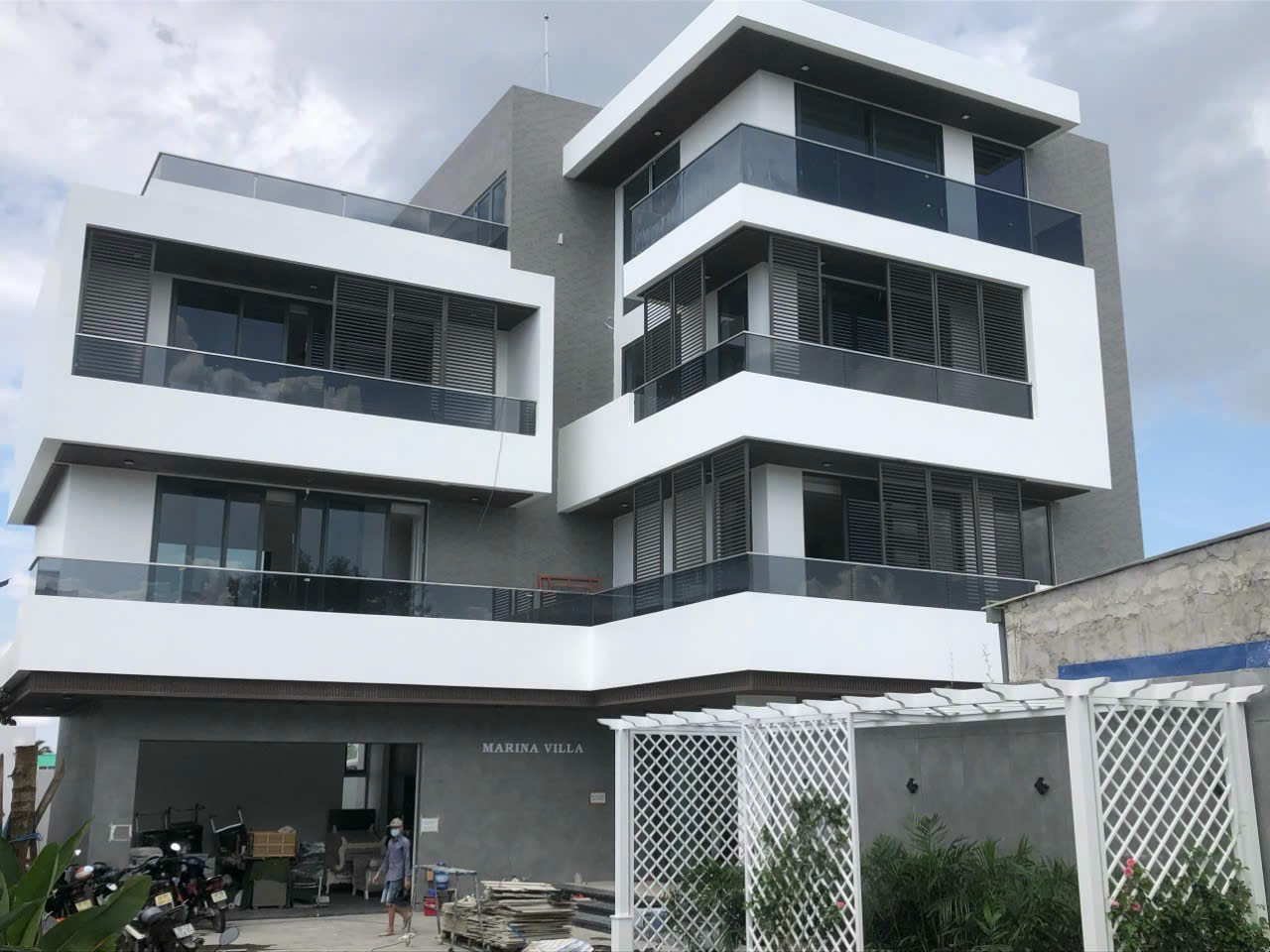 Quy trình thi công nhôm kính Cần Giuộc của Phan Phú Door