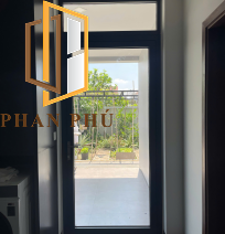 Cửa nhôm kính mẫu 02