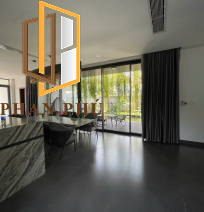 Cửa nhôm kính mẫu 01
